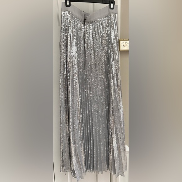 •NWT• Alice & Olivia Ivey Sequin Maxi Skirt - Picture 5 of 9